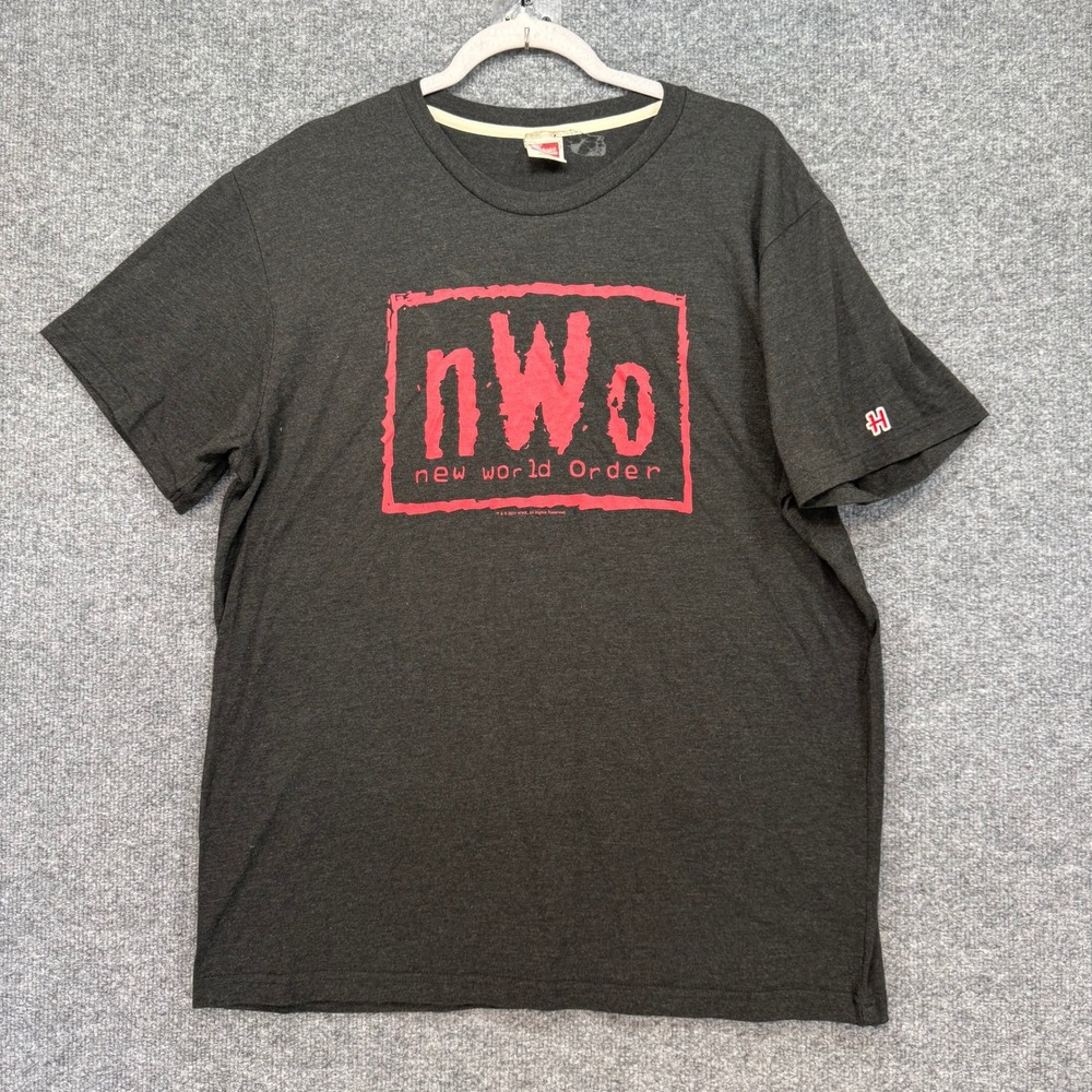 nWo Wrestling Tshirt Mens XL Gray Red Homage Graphic Tee Retro WWE WCW Y2K